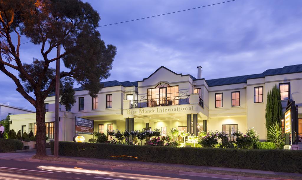 Beau Monde International Hotel Doncaster East Exterior photo